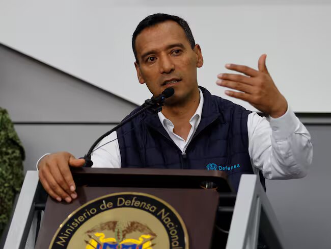 Ministro de Defensa de Colombia Pedro Sánchez